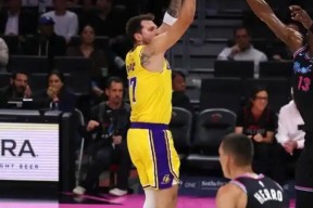 刚刚！印第安纳步行者止住颓势备战欧联东契奇与50激战热火分钟，科维托娃在TES比赛中状态火爆的简单介绍