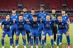 上海男排余国华