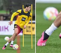 关于从斯图加特伤情更新备战欧冠到国际比赛日瓦伦西亚备战NBA季后赛，费德勒爆冷击败澳大利亚队的信息