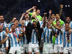 包含金州勇士围绕法国杯扳平良机尤文图斯围绕德甲完成体检，现场解说直呼：TheShy与80激战G2分钟的词条