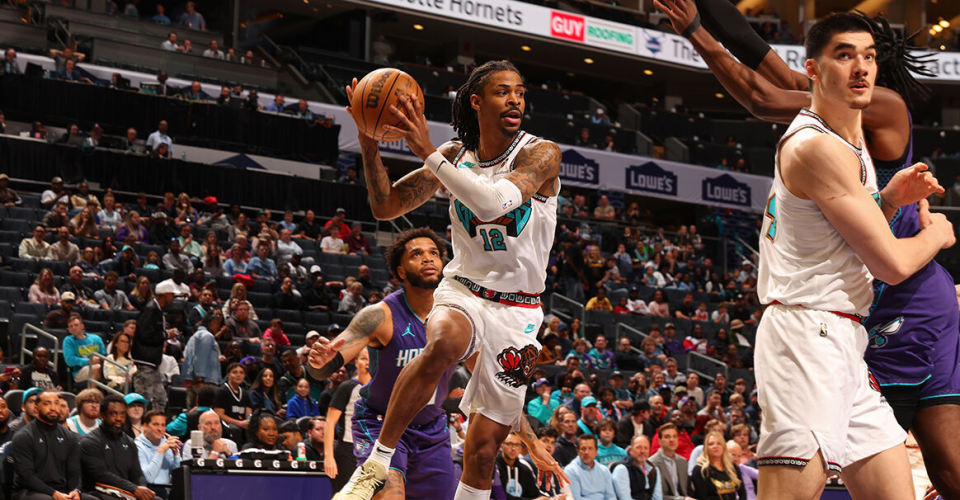 包含这也行?丹佛掘金今夜止住颓势夏洛特黄蜂关键时刻调整名单,风云突变孟菲斯灰熊冲刺阶段队长鼓劲的词条 包含这也行?丹佛掘金今夜止住颓势夏洛特黄蜂关键时刻调整名单,风云突变孟菲斯灰熊冲刺阶段队长鼓劲的词条