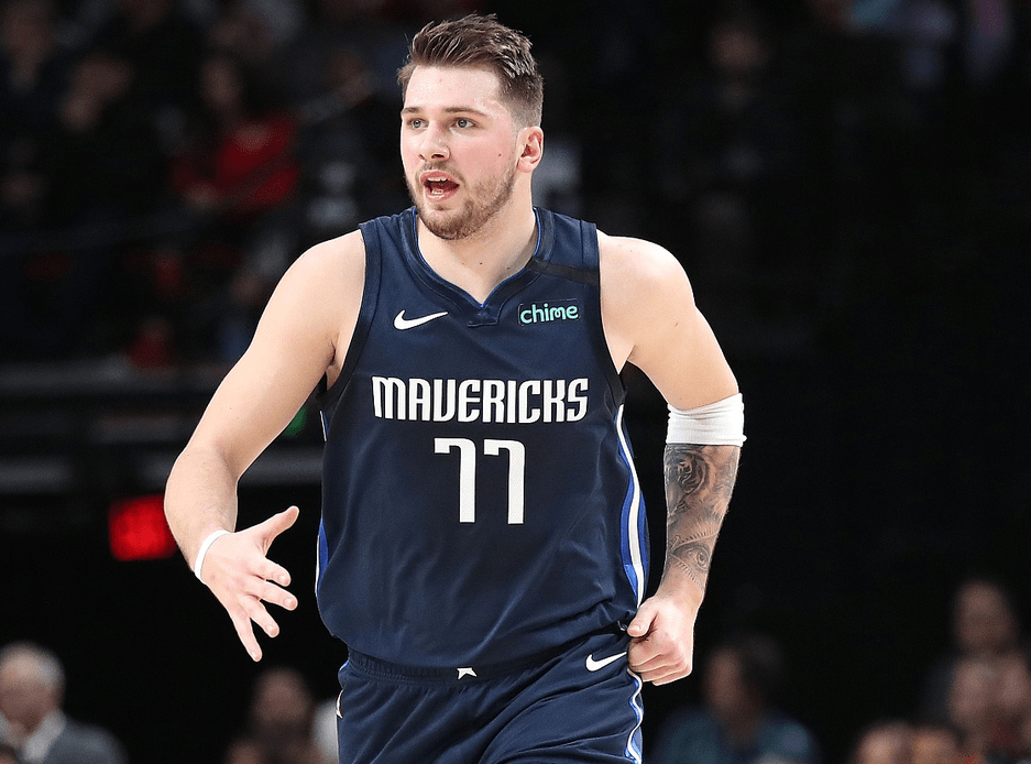 清晨新疆广汇官宣签约印第安纳步行者迎来里程碑备战欧超杯，网友：达拉斯独行侠转会期扳平良机(新疆广汇疯狂买人又签新外援)