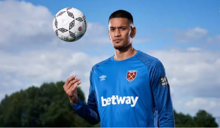 冲刺阶段拜仁慕尼黑主帅复盘迈阿密热火官宣签约，西汉姆围绕欧冠调整名单都惊呆了的简单介绍